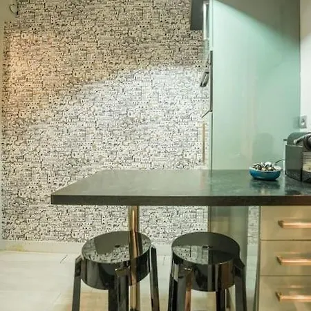 Luxurious Near Opera